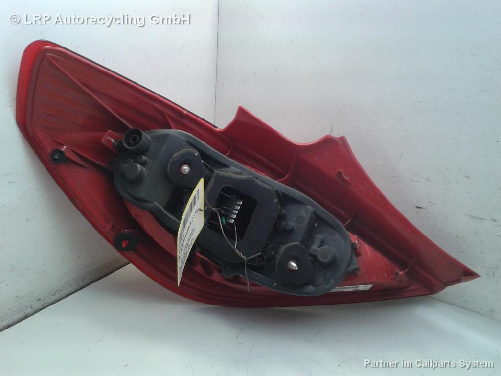 Opel Corsa D Vauxhall BJ2011 Rückleuchte Schlussleuchte rechts 13211841 Valeo