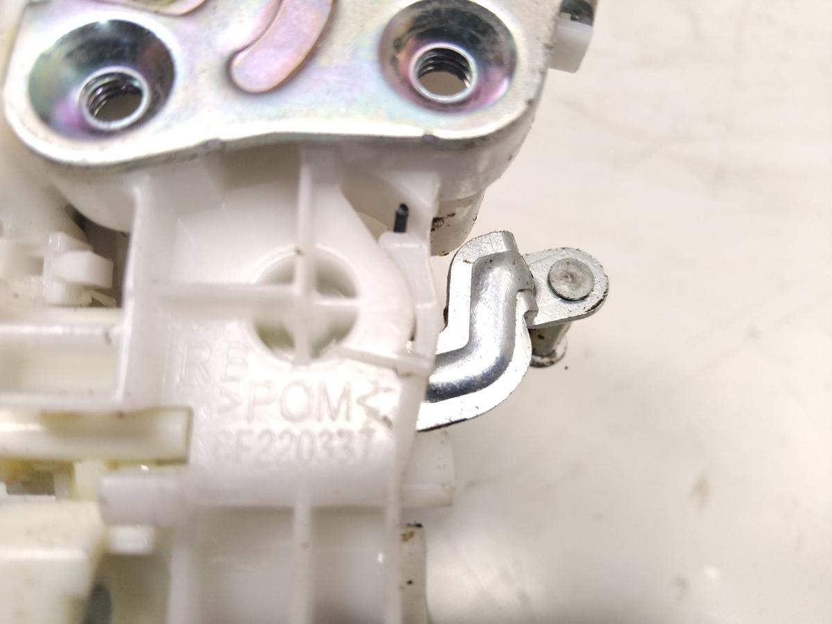 Suzuki Vitara LY orig T&uuml;rschloss hinten rechts mit Zentralverriegelung BJ2017