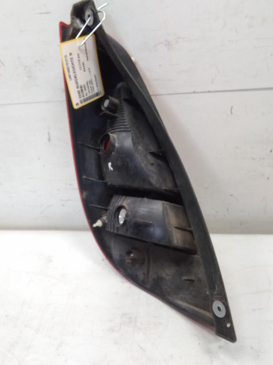 Suzuki Liana Kombi original Rückleuchte Schlussleuchte rechts 5-türig BJ2005