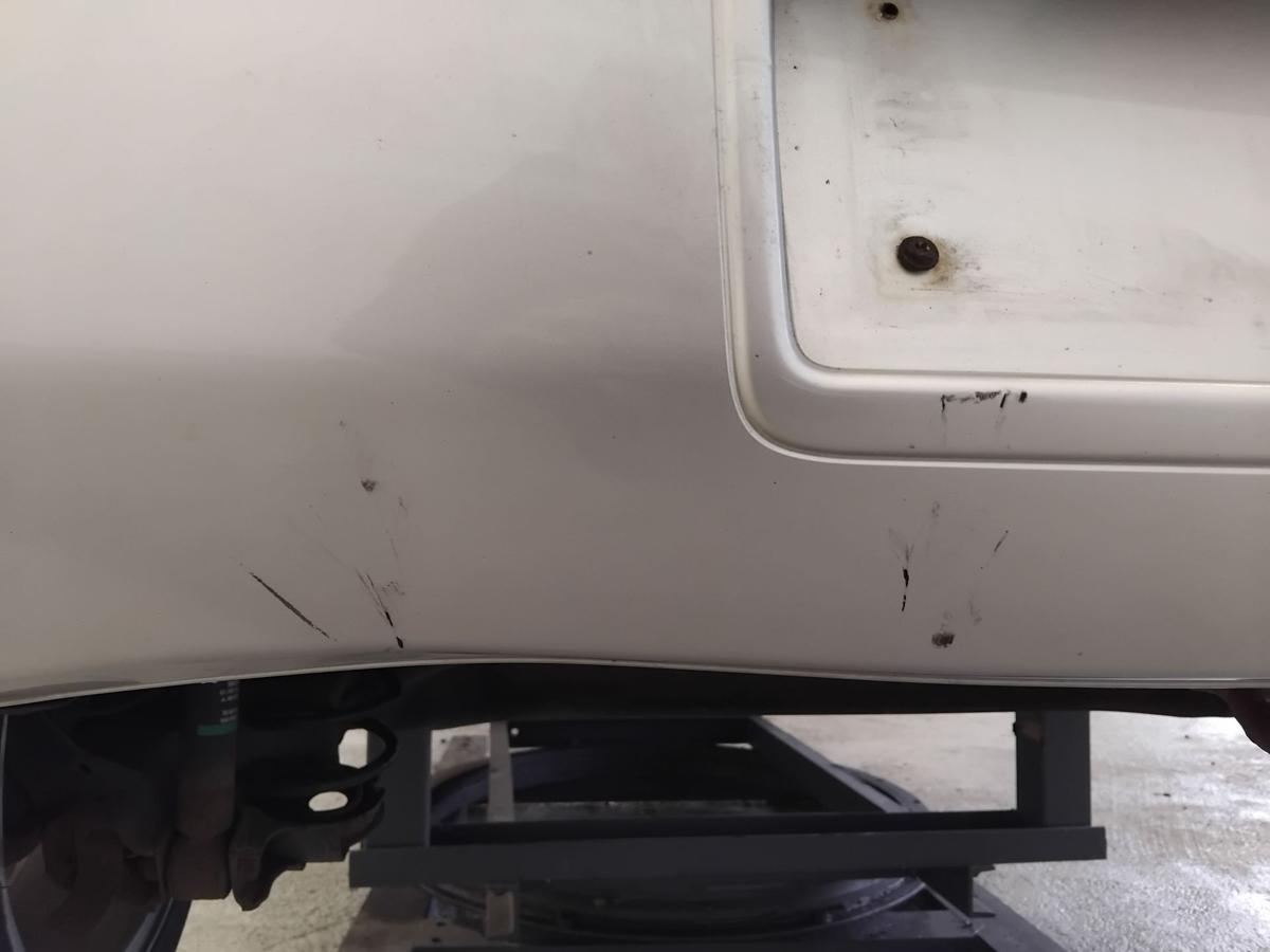 Mitsubishi Colt Z30 orig.Sto&szlig;f&auml;nger Sto&szlig;stange hinten 5-T&uuml;rer BJ2007 A50 silber