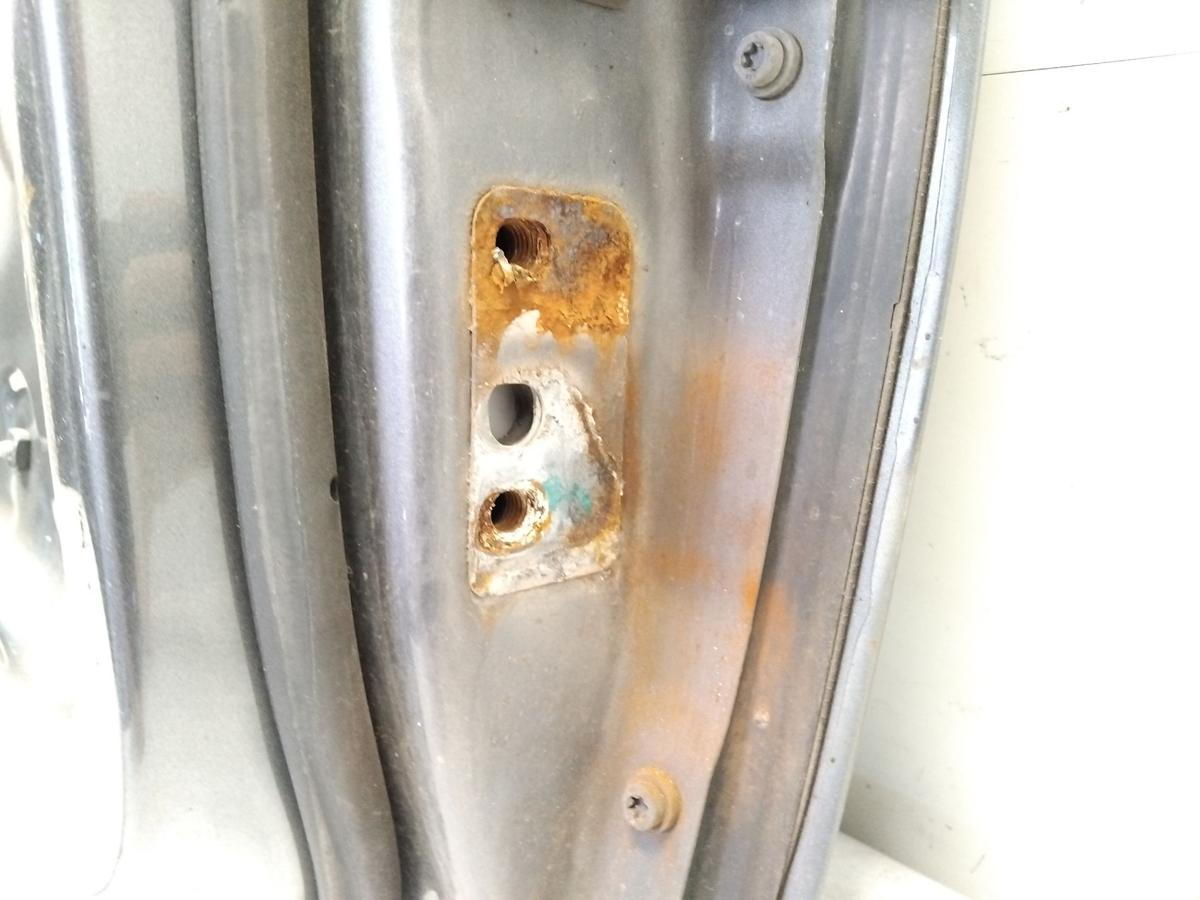 VW Golf 5 Variant original T&uuml;r vorn links LD7X Platingrau Metallic BJ2008