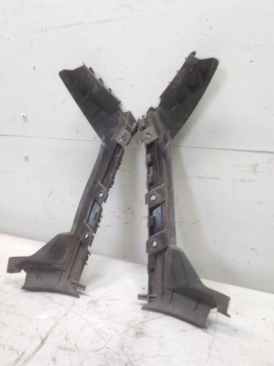 Ford Fiesta JA8 original Satz Sto&szlig;stangenhalter hinten BJ2010
