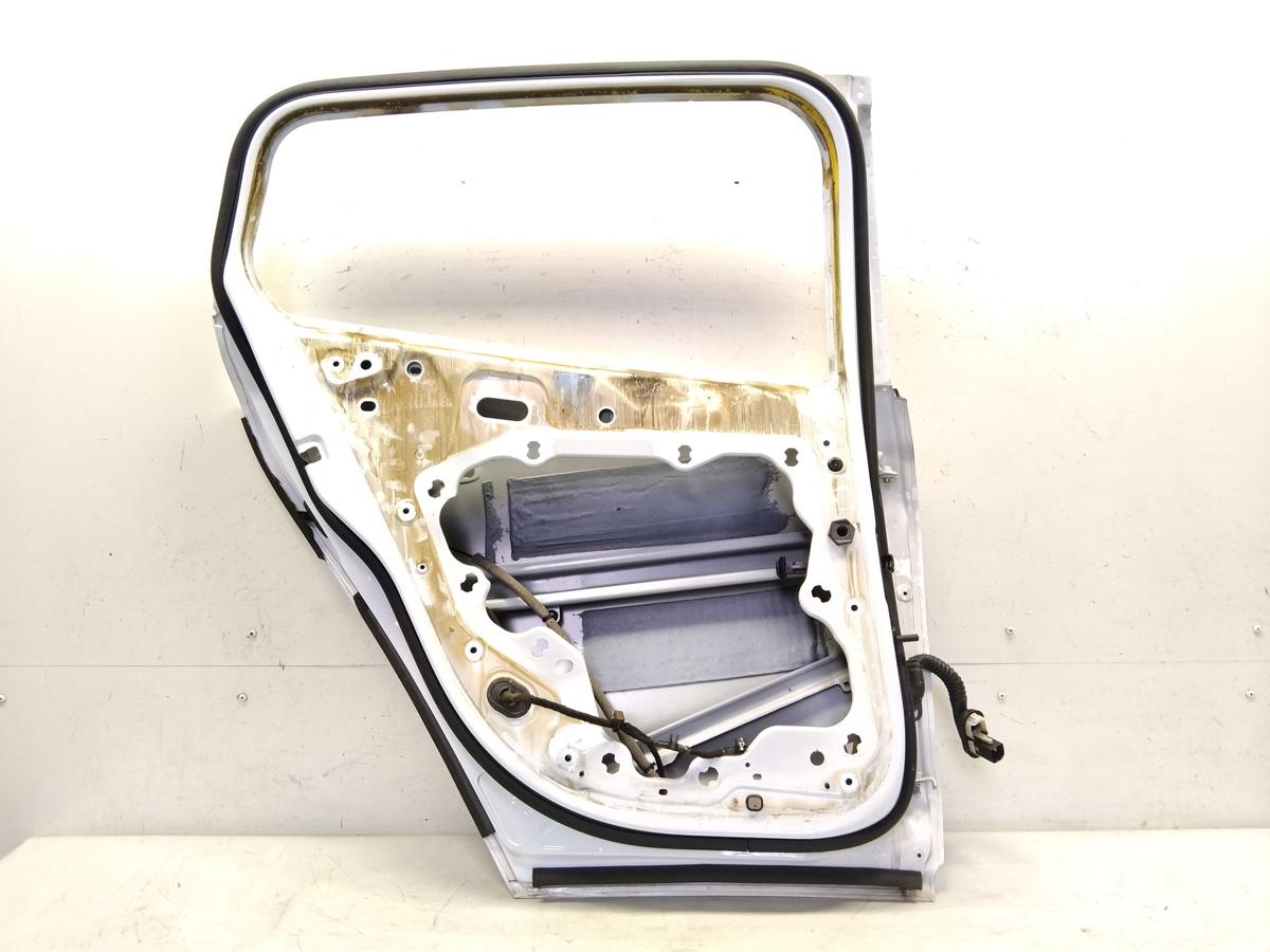 Ford Focus 4 Kombi Facelift T&uuml;r hinten links frostwei&szlig; Bj.2023