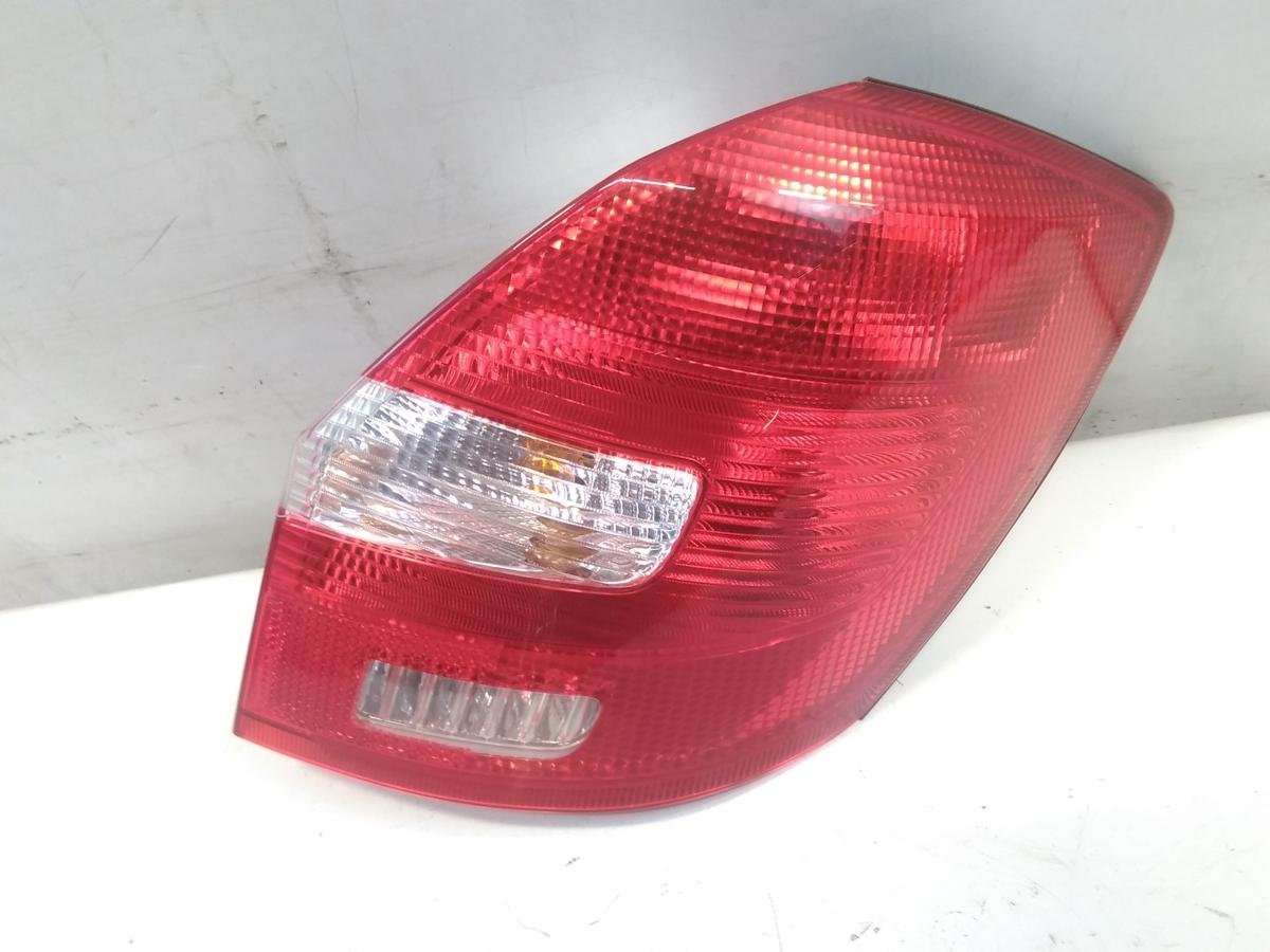 Skoda Fabia 2 5J orig R&uuml;ckleuchte Heckleuchte rechts Kombi & Flie&szlig;heck BJ2009