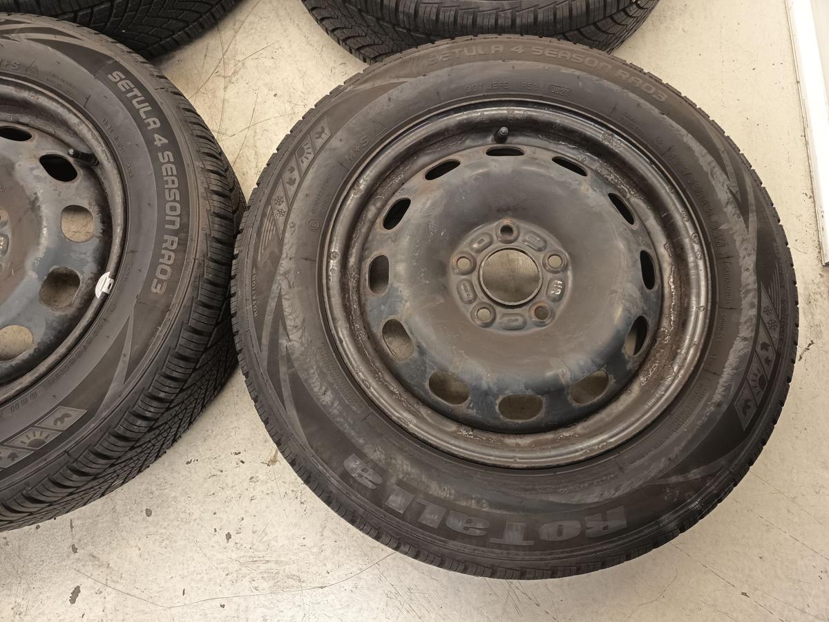 Ford Focus DA3 orig Satz Stahlfelgen 6x15 ET52,5 mit Allwetterreifen Bj 2008