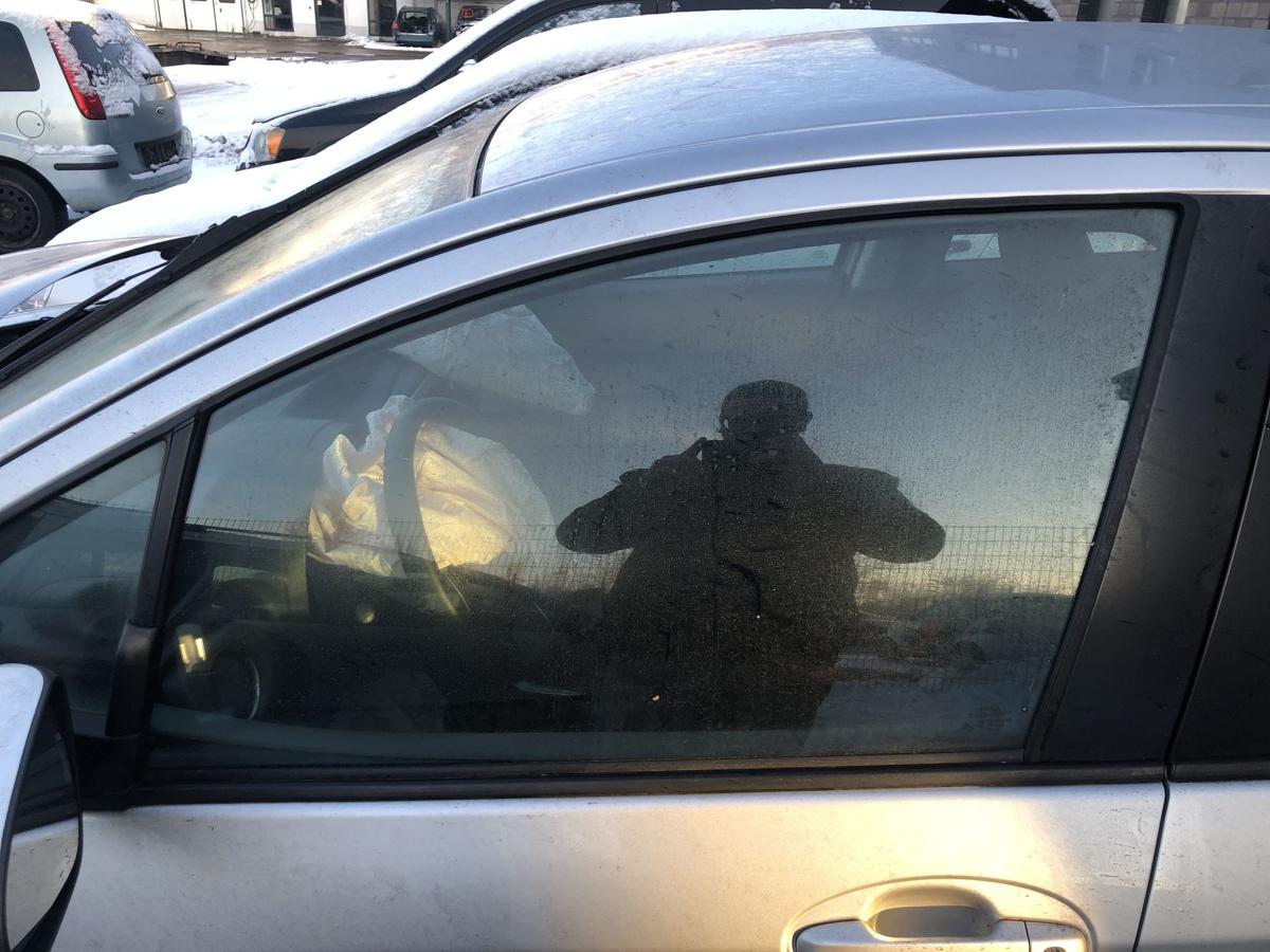 Toyota Yaris XP13 T&uuml;rscheibe vorn links Seitenscheibe f&uuml;r 5 t&uuml;rer Fenster