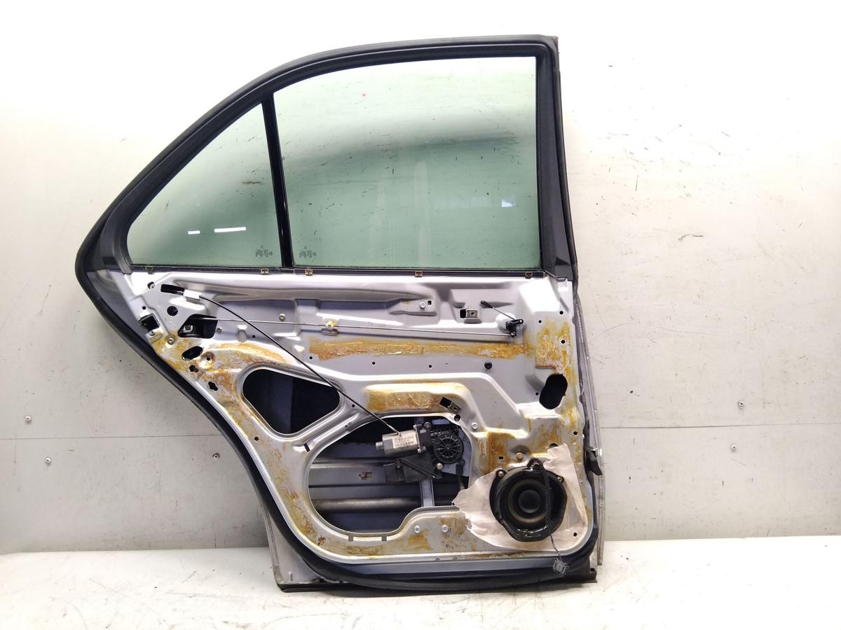 Mercedes E-Klasse W210 T&uuml;r hinten links Limousine Bj.1997