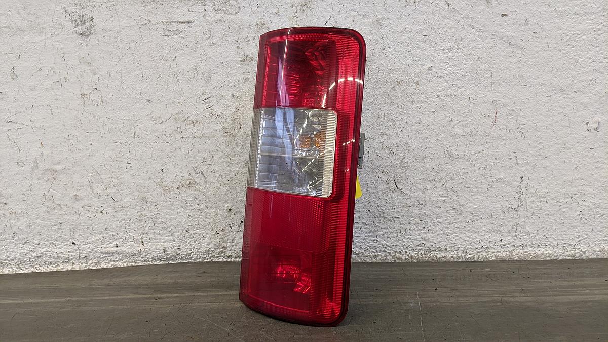 Ford Transit Connect Rückleuchte Schlussleuchte Lampe hinten rechts Ford Transit Connect Rückleuchte Schlussleuchte Lampe hinten rechts