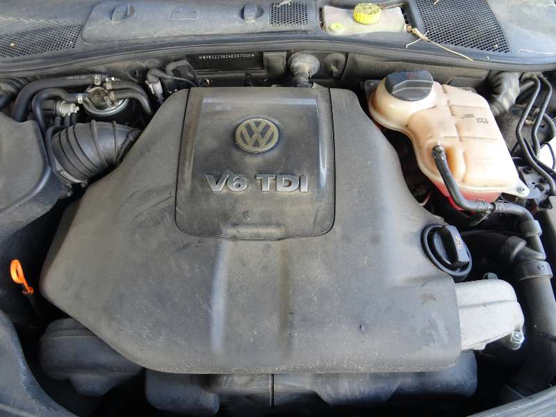 VW Passat 3BG 2,5TDI 132KW Bj.2004 original Motor Motorcode BAU