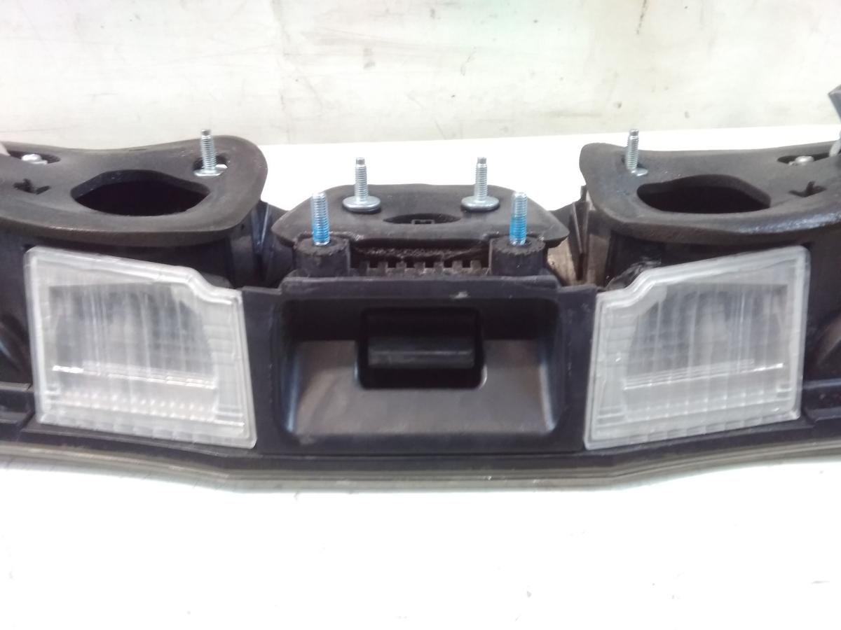 Honda Civic 8 FK1 orig R&uuml;ckleuchte Heckblende Mitte 5t&uuml;rig Vorfacelift BJ2008