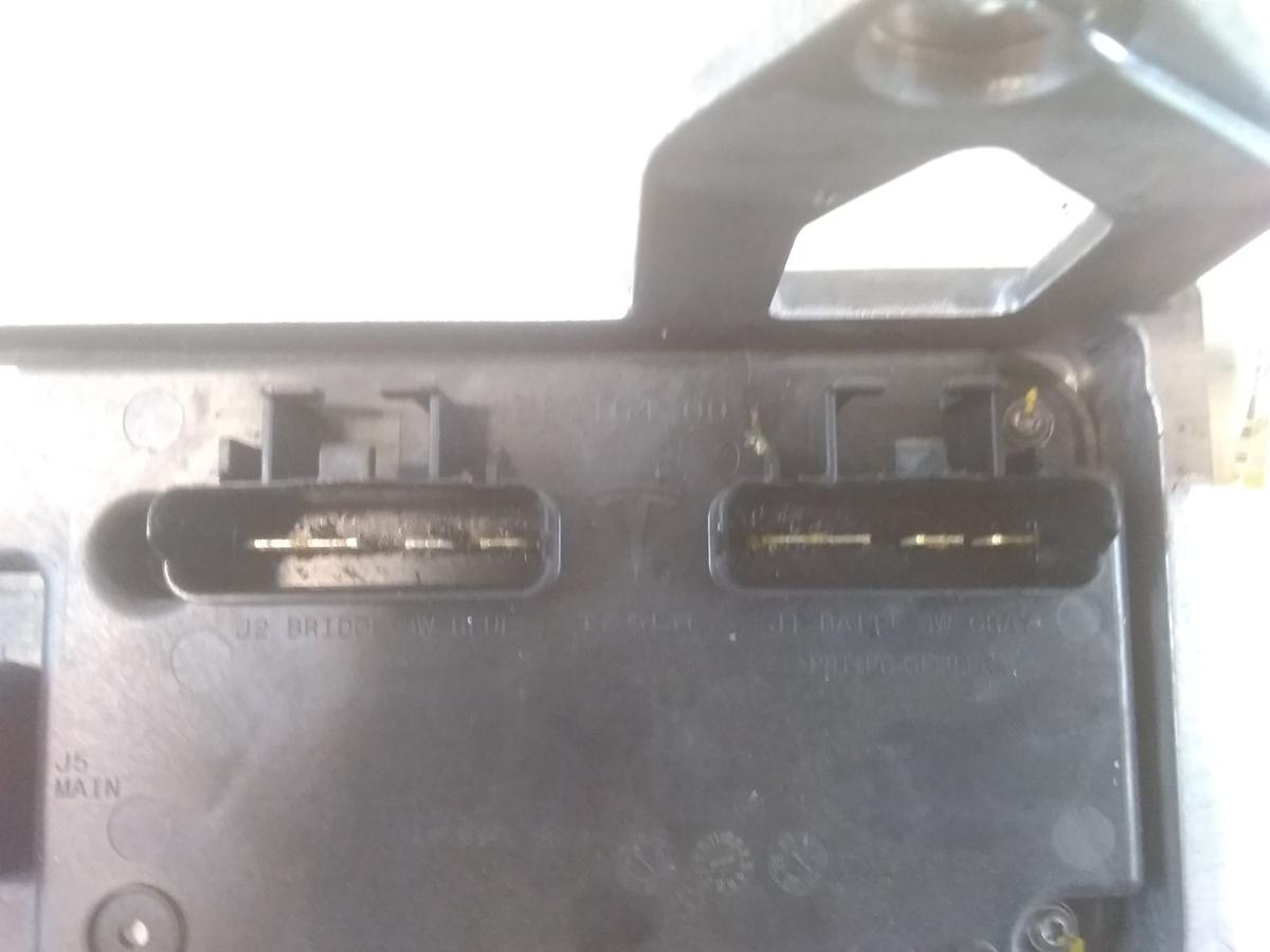 Tesla Model S Facelift original Steuergerät Batterie 1588205-00-D Bj.2023