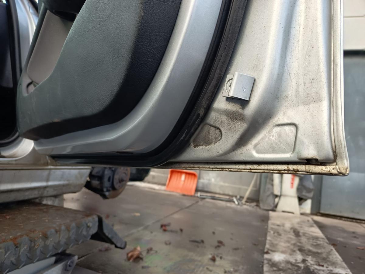 BMW E46 original T&uuml;r vorn rechts Beifahrer 354/7 Titansilber Bj 2003