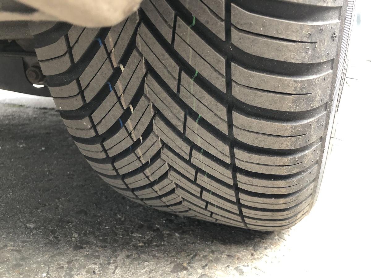 Mercedes E Klasse W211 Komplettradsatz 16 Zoll Alufelgen Reifen neuwertig 225