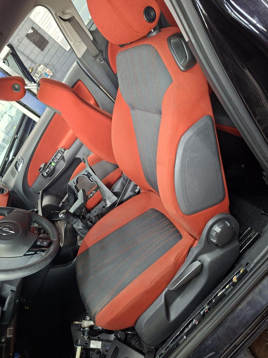 Opel Corsa D original Sitz vorn links 3-türer orange Bj 2007