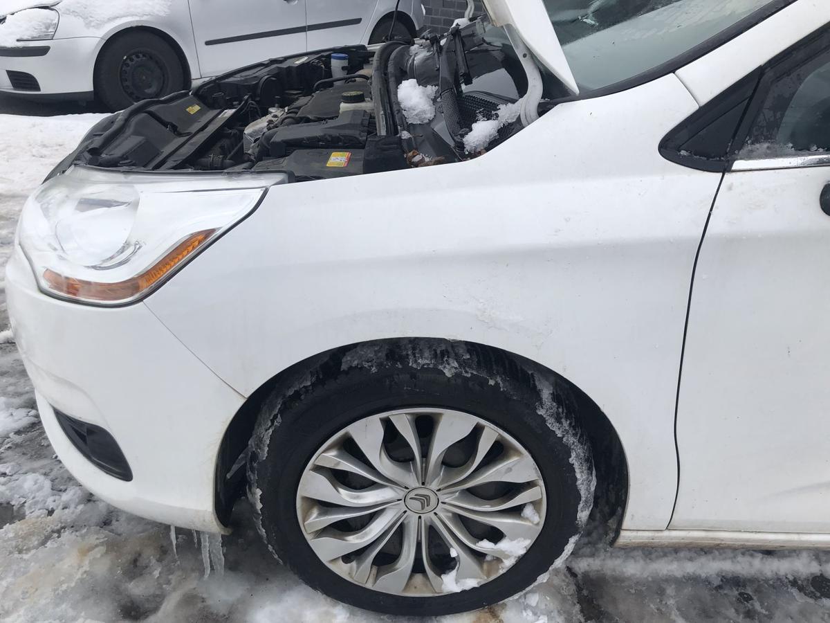 Citroen C4 II Typ N Kotfl&uuml;gel vorn links Fahrerseite EWP weiss Banquise