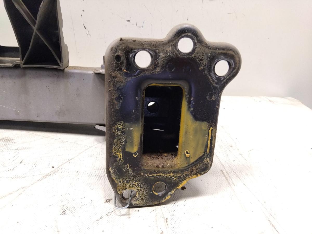 Opel Meriva A original Tr&auml;ger Verst&auml;rkung Sto&szlig;f&auml;nger Sto&szlig;stange vorn BJ2006