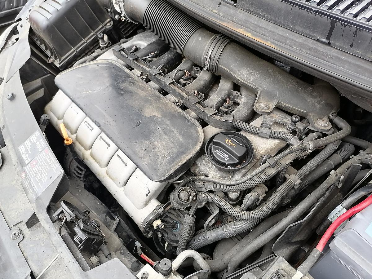 Ford Galaxy WGR Motor AYL 2.8 150KW 221.151Km engine BJ2003