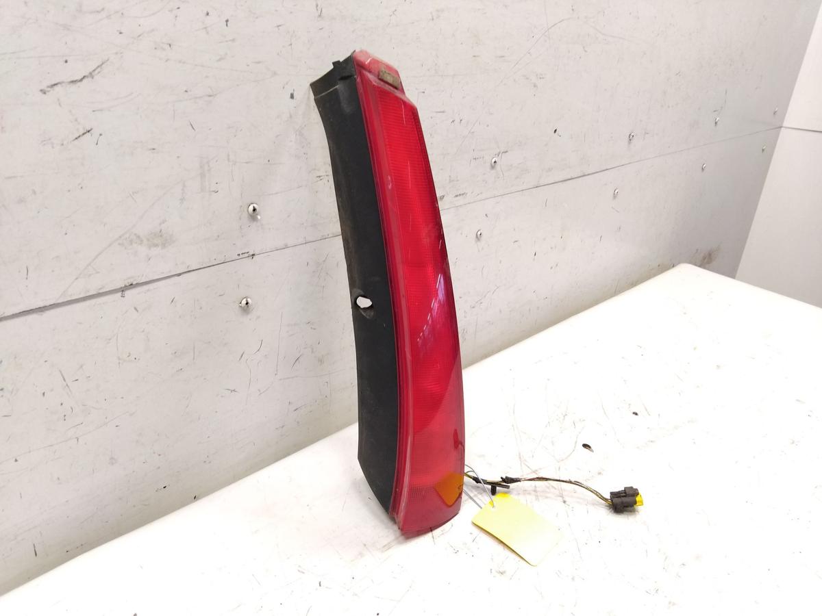 Citroen C5 Kombi original R&uuml;ckleuchte Schlussleuchte rechts oben BJ2004