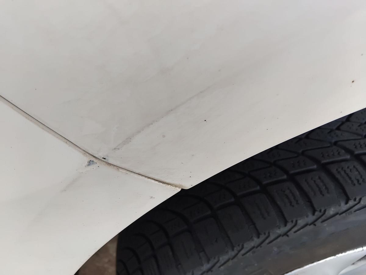 Citroen C-Elysee original Kotfl&uuml;gel vorn links EWP weiss banquise BJ2015