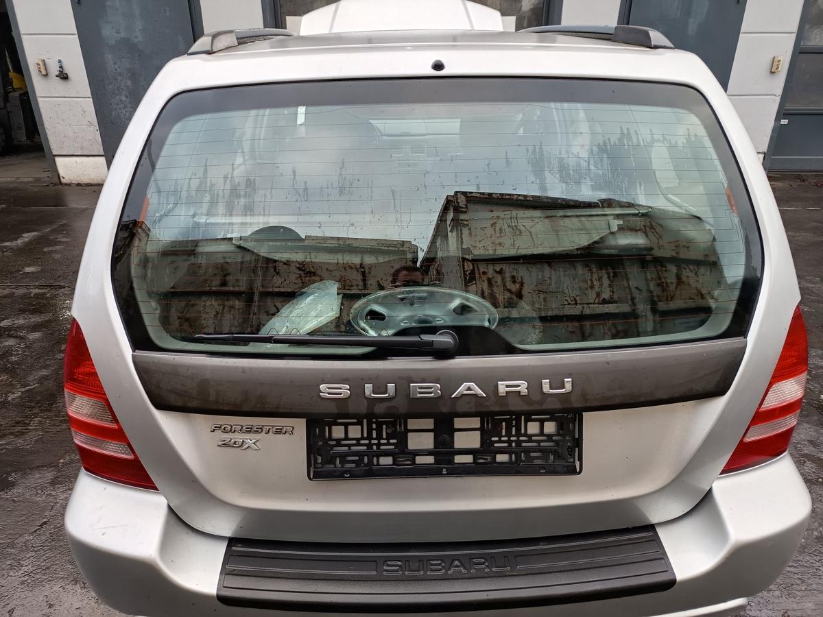 Subaru Forester SG original Heckklappe mit Scheibe 01G Silber Bj 2005