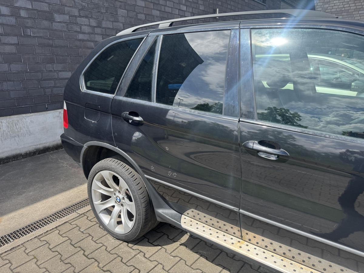 BMW X5 E53 original T&uuml;r hinten rechts 475 Blacksaphire Metallic Rohbau Bj.2003