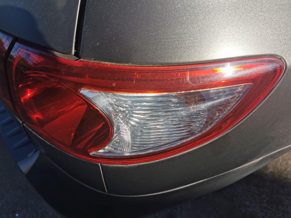 Hyundai Santa Fe CM Rückleuchte Schlussleuchte Rücklicht Lampe aussen rechts
