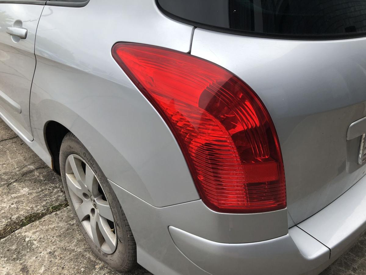 Peugeot 308 4E 4H SW Rückleuchte links Rücklicht Heckleuchte Kombi Schlusslicht