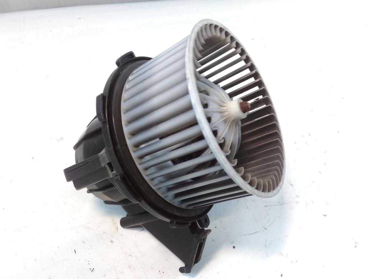 Audi A4 8K B8 original Heizgebl&auml;se Heizungsgebl&auml;se mit Gebl&auml;seregler Bj.2009