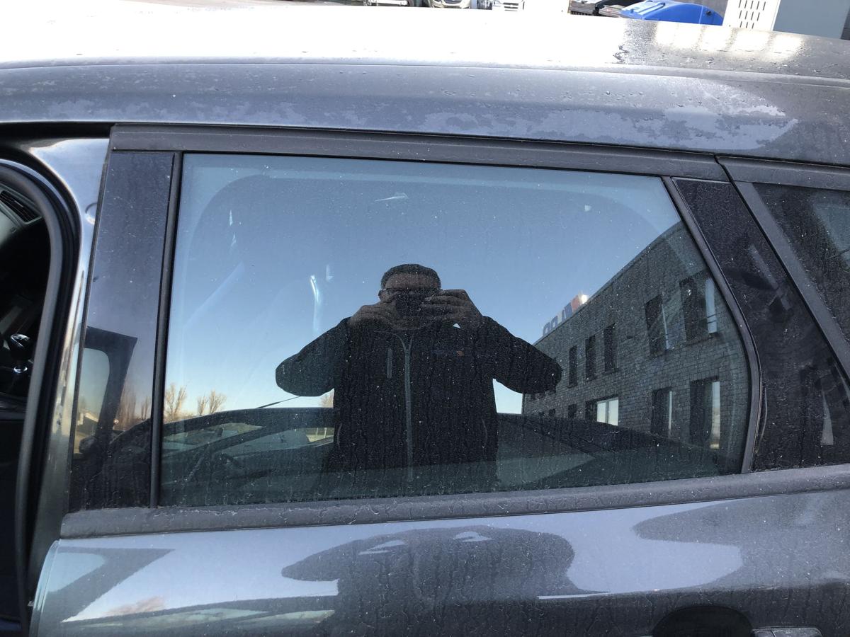 Ford Focus DYB CEW Turnier T&uuml;rscheibe hinten links Seitenscheibe Kombi Colorglas