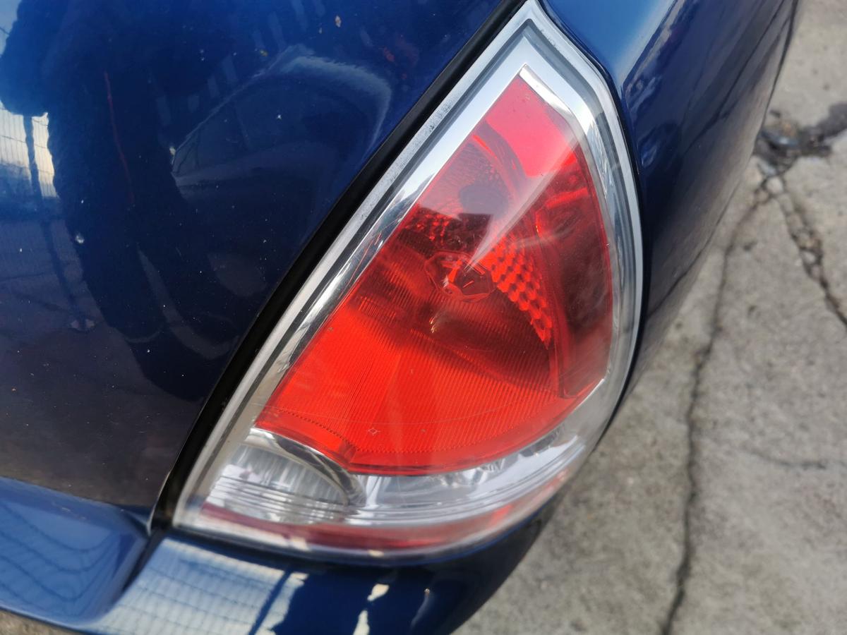 Hyundai Accent III MC R&uuml;ckleuchte Schlussleuchte R&uuml;cklicht hinten rechts 3trg