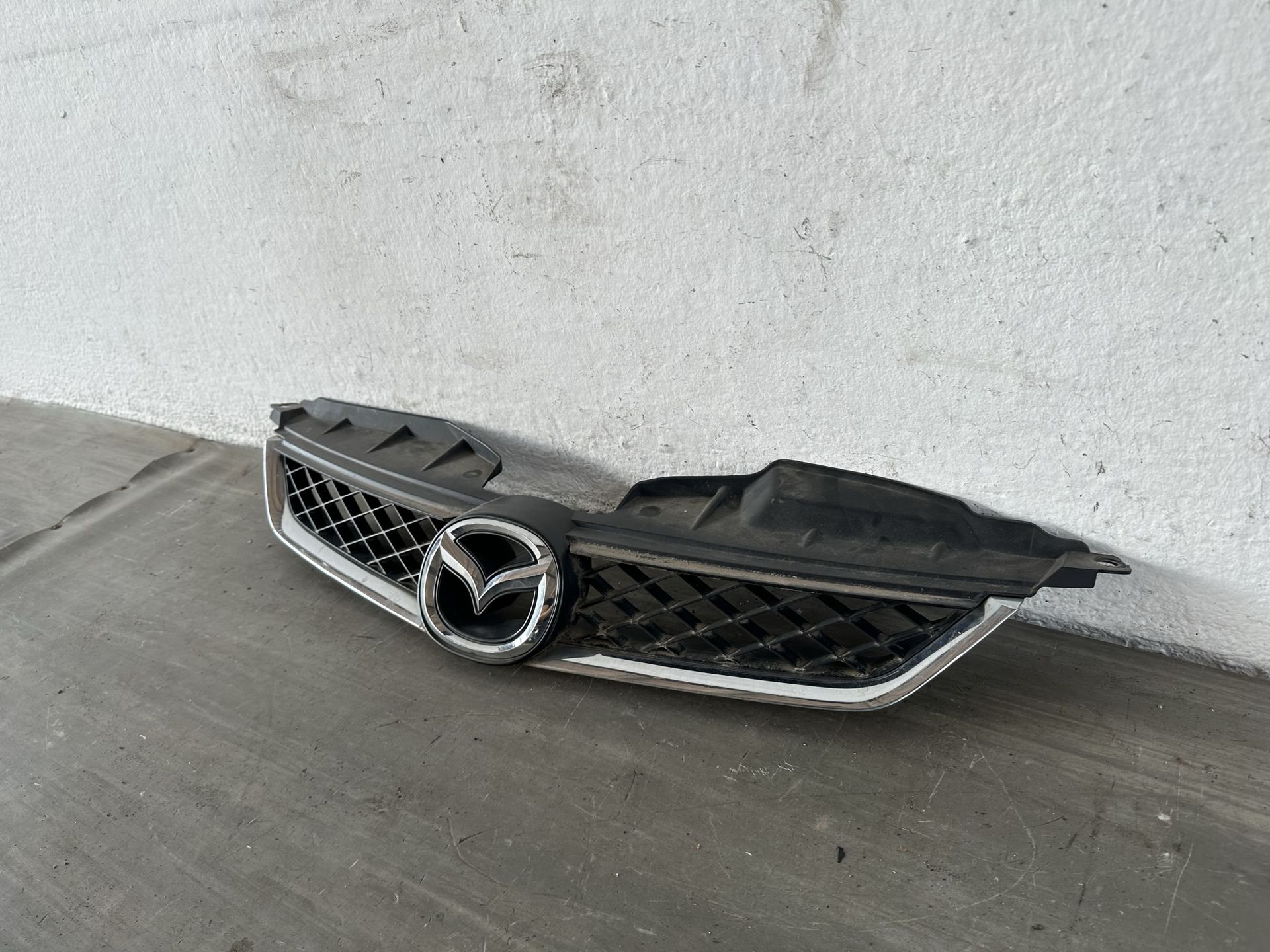 Mazda 5 CR Kühlergrill Grill Frontgrill