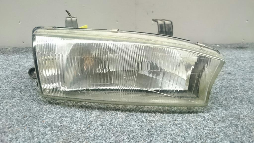 Subaru Legacy BJ 1997 Scheinwerfer vorn rechts Lampe 10020580 94-99