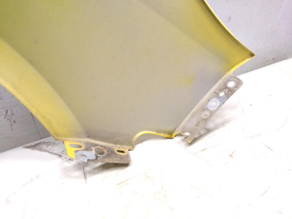 Peugeot 1007 original Kotfl&uuml;gel vorn links KBD JAUNE TACOMA Gelb BJ2007