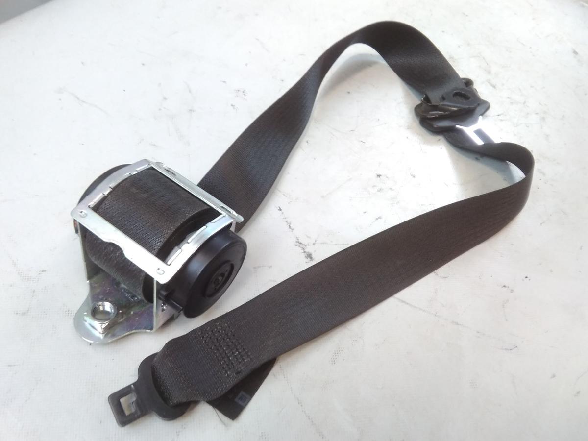 Opel Corsa D orig Sicherheitsgurt vorn links 3-t&uuml;rig schwarz unfallfrei BJ2009