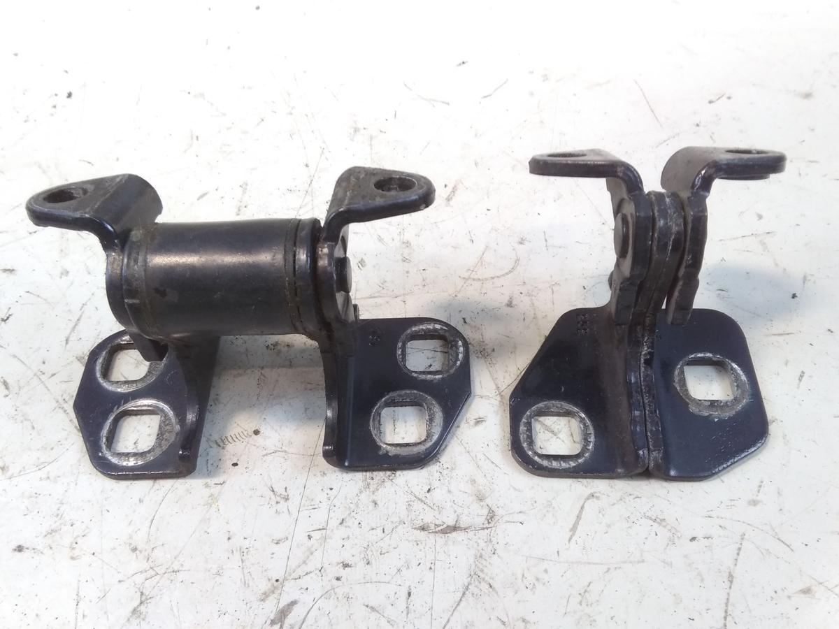 Tesla Model S original Satz T&uuml;rscharniere vorn links unfallfrei BJ2014