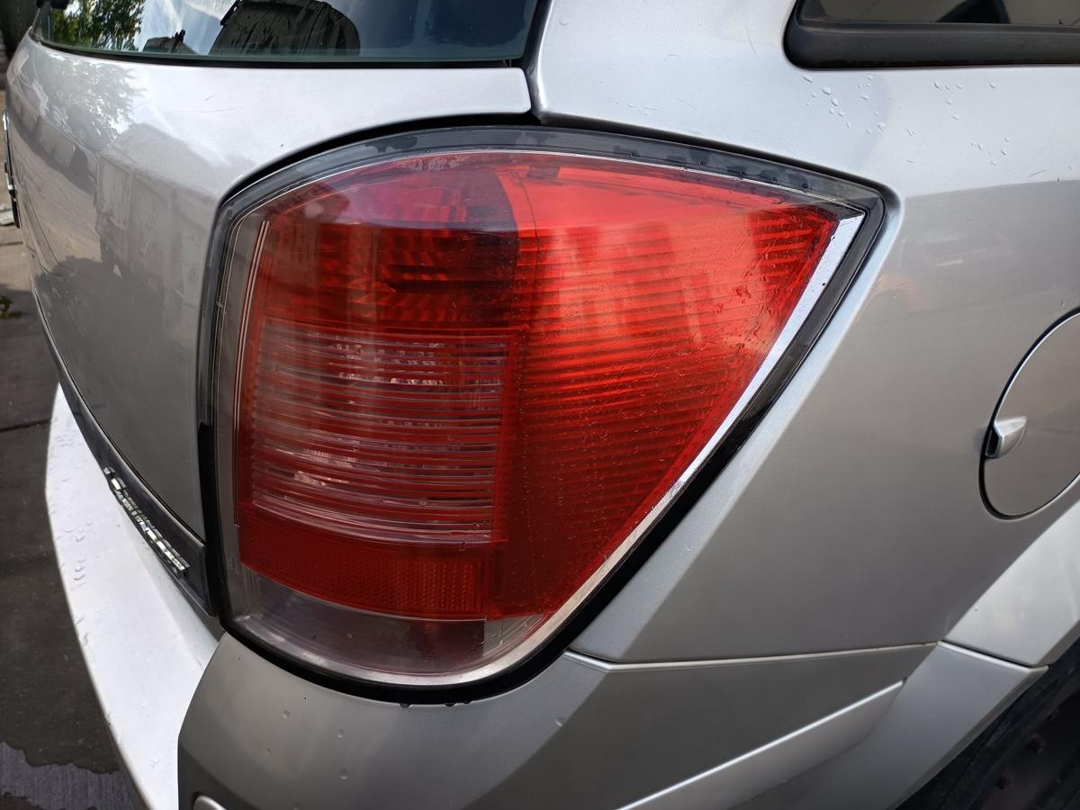 Opel Astra H Kombi original R&uuml;ckleuchte rechts vor Facelift Bj 2006