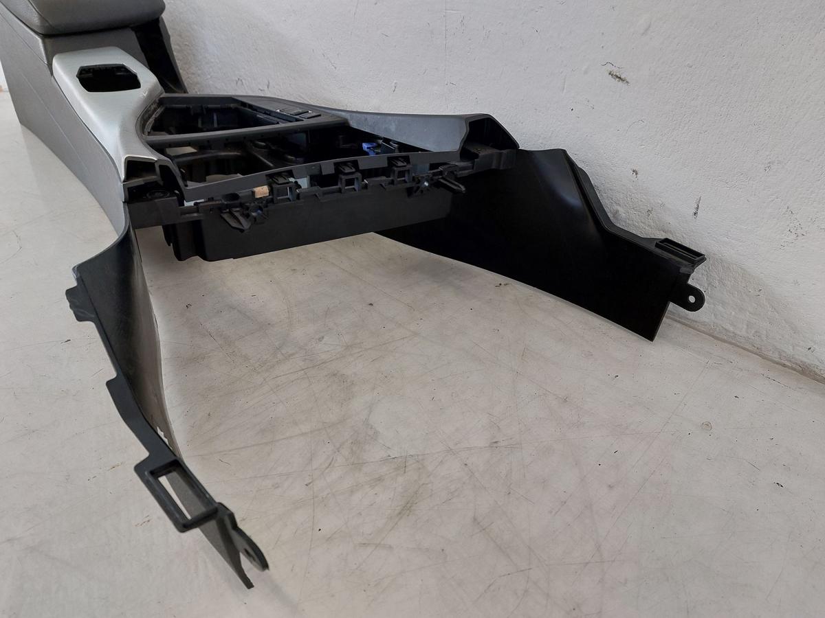 BMW 1er F20 Mittelkonsole Tunnelverkleidung mit Armlehne Mittelarmlehne