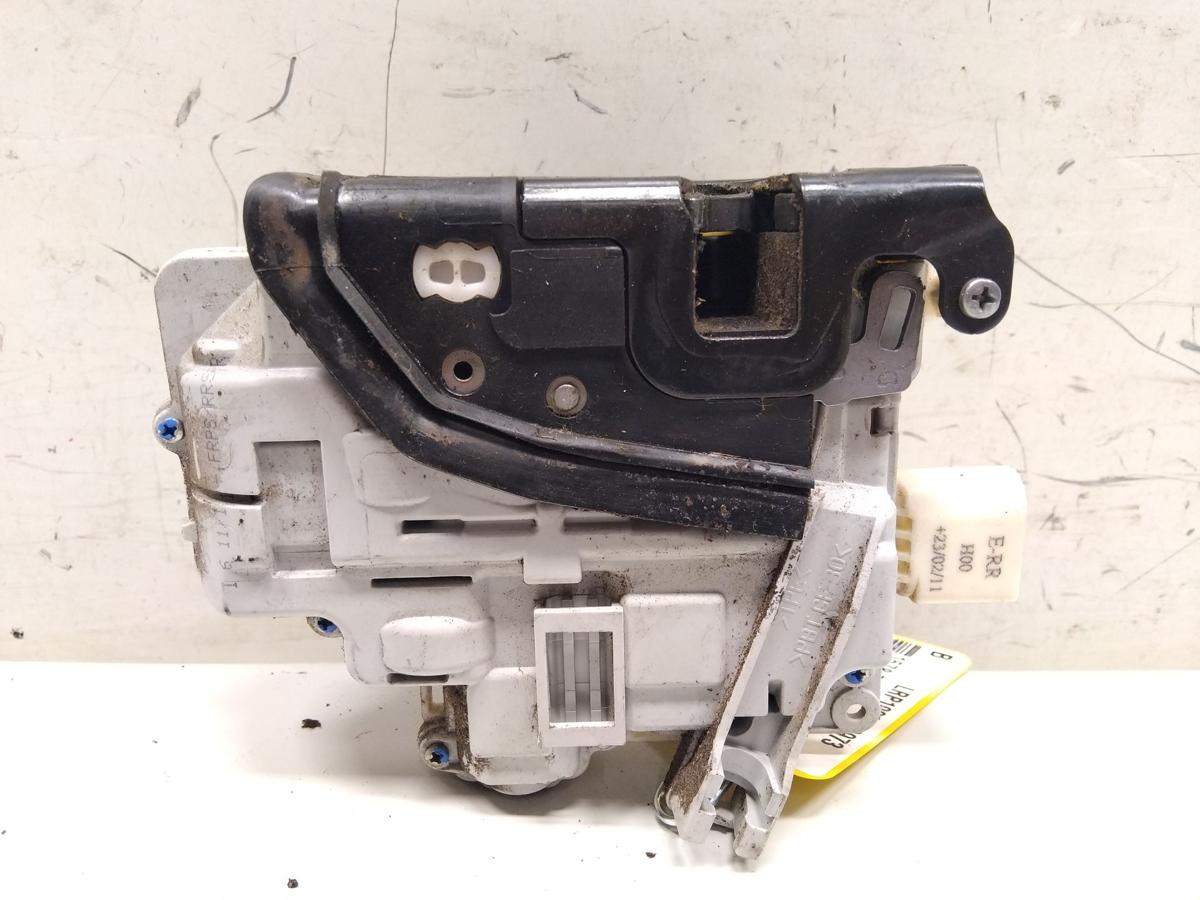 Seat Exeo ST 3R original T&uuml;rschloss vorn rechts mit Zentralverriegelung BJ2011