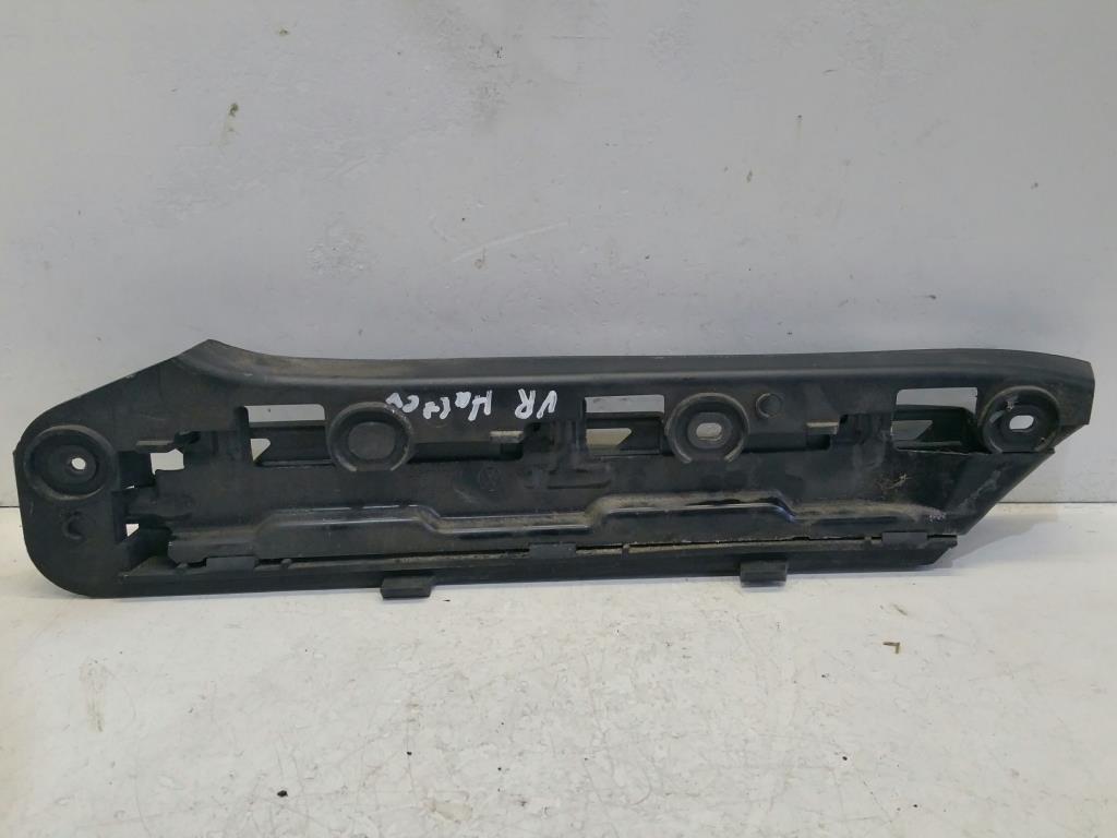 VW Caddy 2K Bj.04 orig. Halter Einschub rechts Stoßfänger 1T0807050