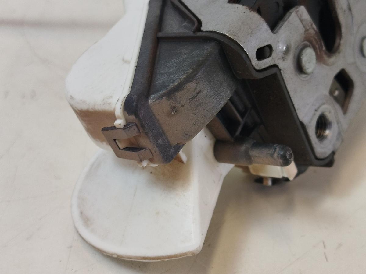 Peugeot 3008 I Typ 0U T&uuml;rschloss vorn links Fahrert&uuml;r Schloss mit ZV OEM