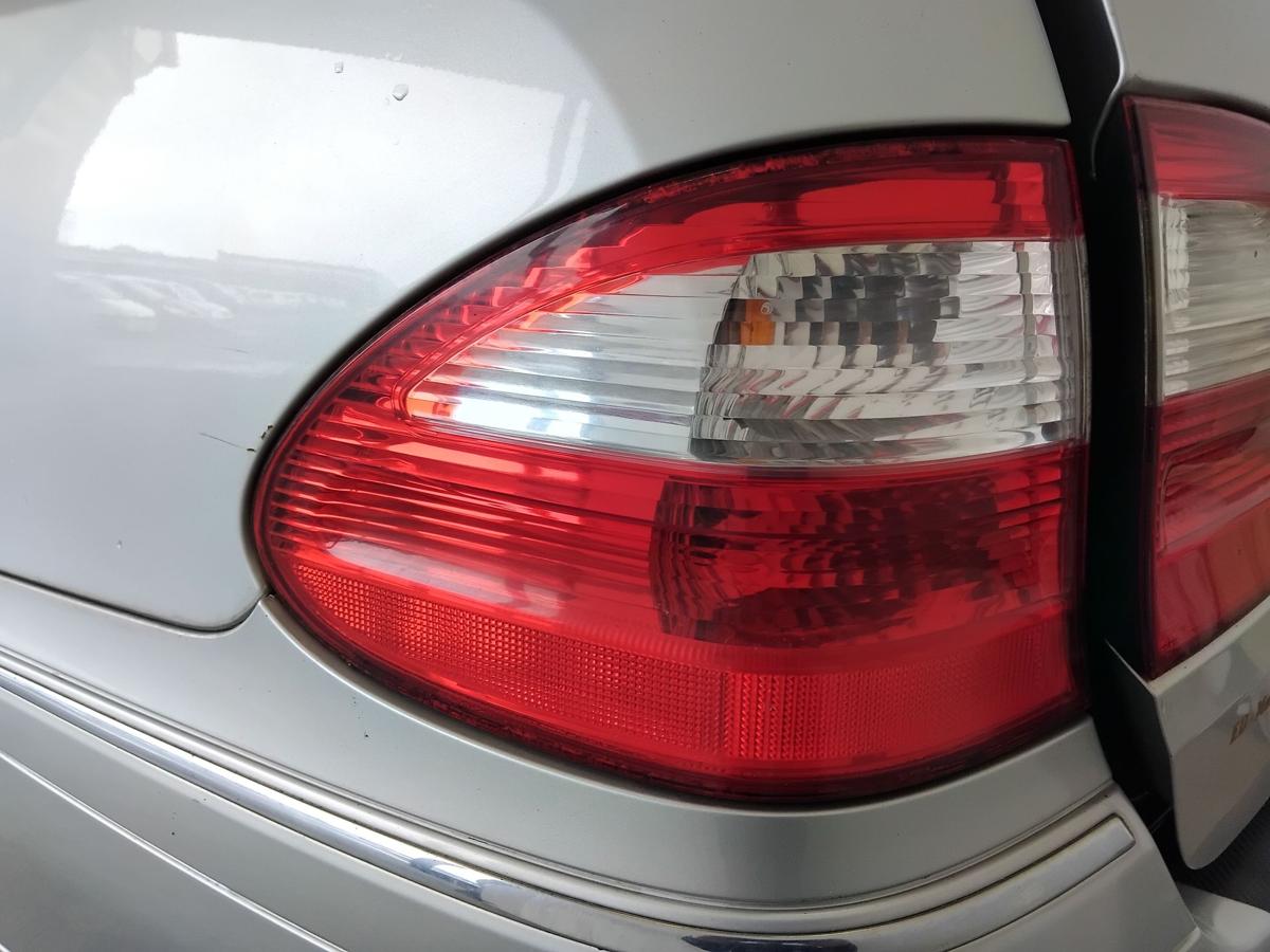 Mercedes E Klasse Kombi S211 original R&uuml;ckleuchte Heckleuchte links BJ2004