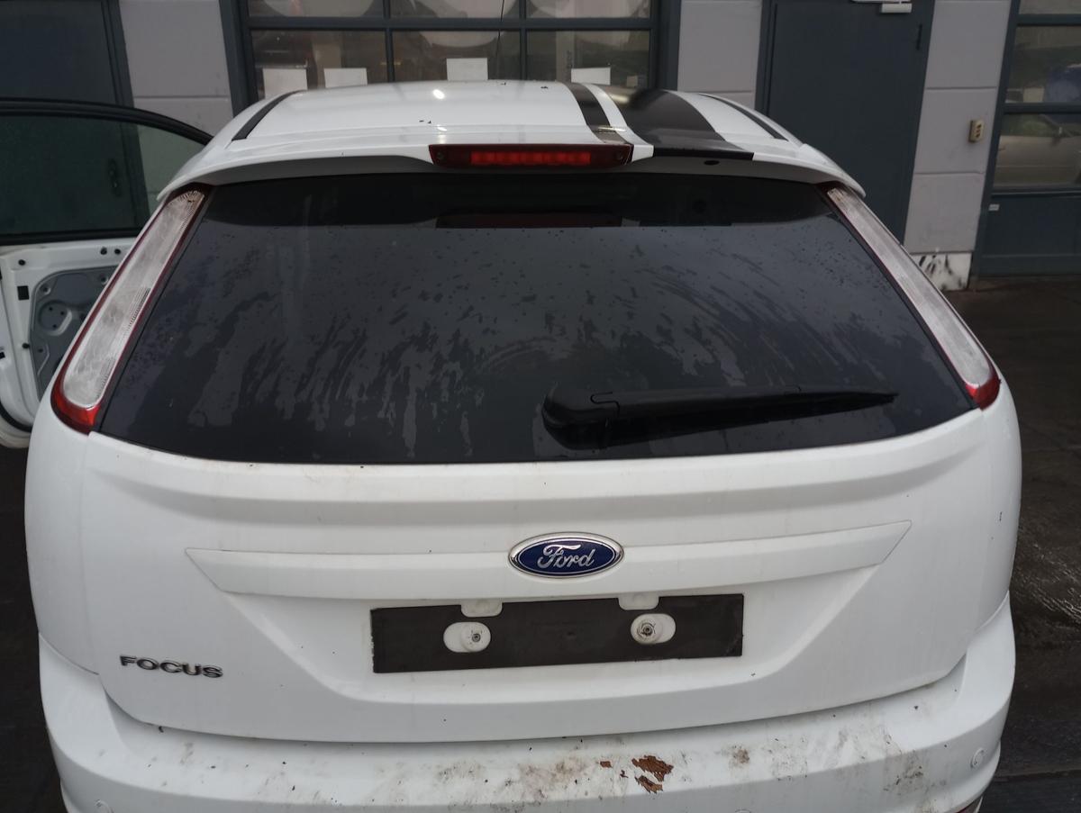 Ford Focus II original Heckklappe mit Scheibe Spoiler Frostweiß Bj 2011