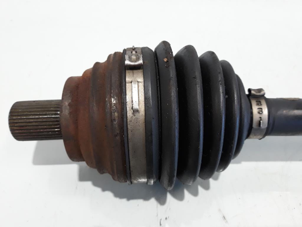 VW Passat 3C original Antriebswelle Gelenkwelle vorn links 1Q0407271A BJ2008