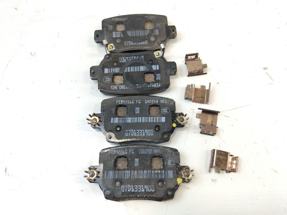 Tesla Model Y Performance original Satz Bremsbel&auml;ge Hinterachse Bj.2022