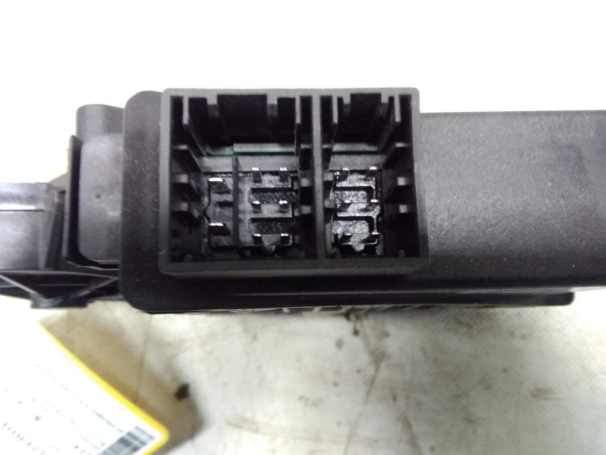 VW Polo 9N3 original Fensterhebermotor vorn links 6Y2959802 BJ2005