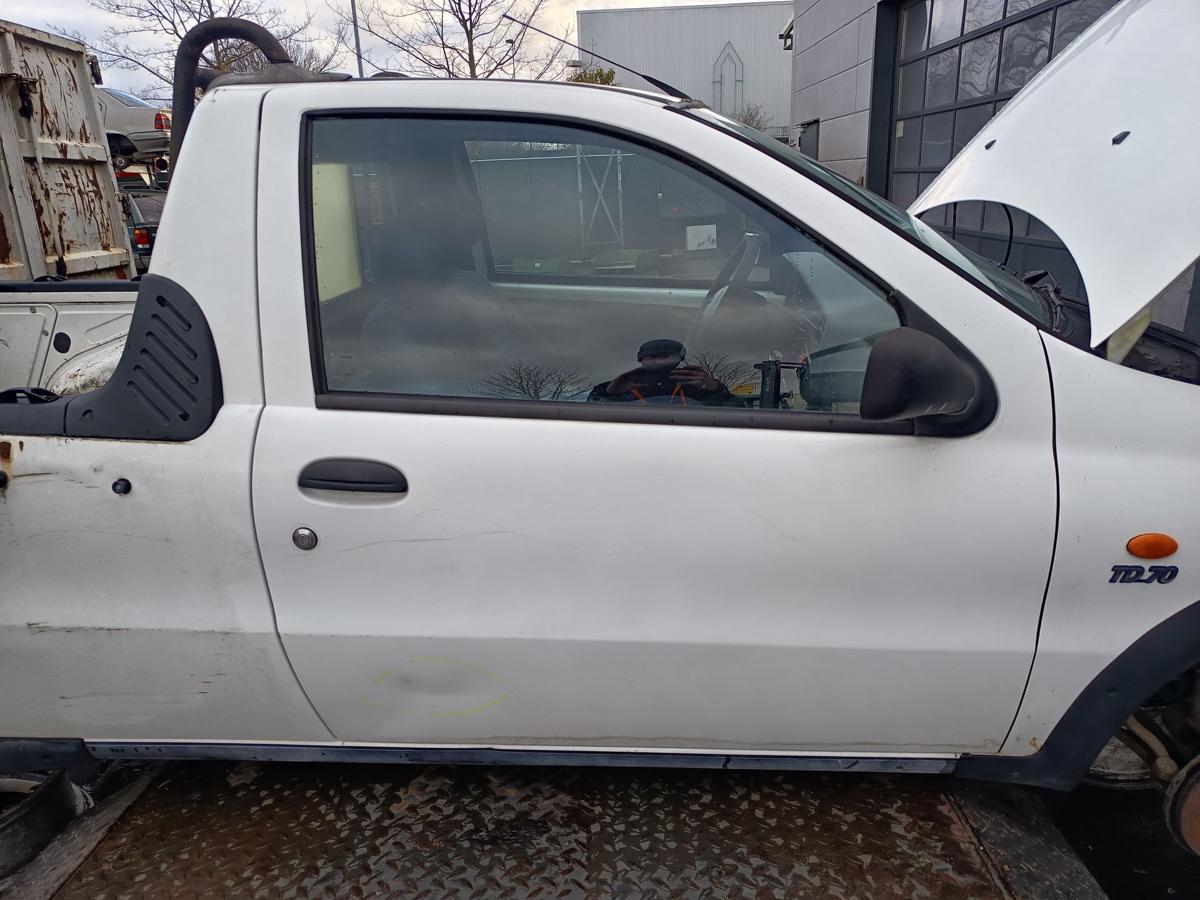 Fiat Strada I original T&uuml;r rechts Beifahrer wei&szlig; uni Bj 2001