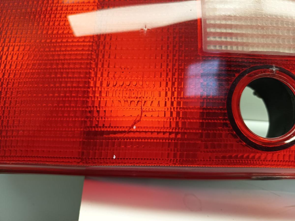 Audi Cabrio B3 8G7 orig Heckblende Lichtband Mitte 8G0945225 Bj 1991