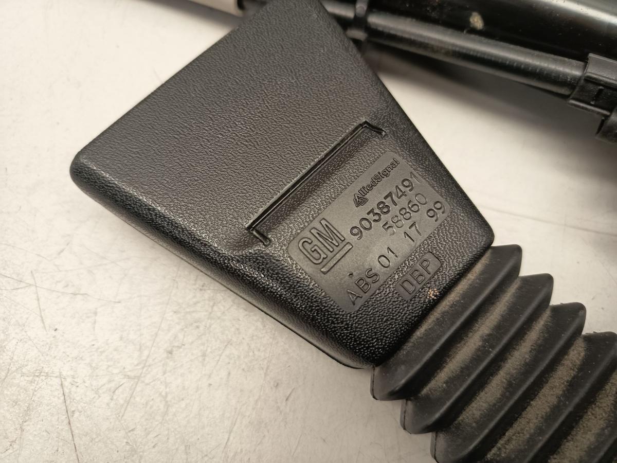 Opel Corsa B original Gurtschloss links mechanisch Bj 1999