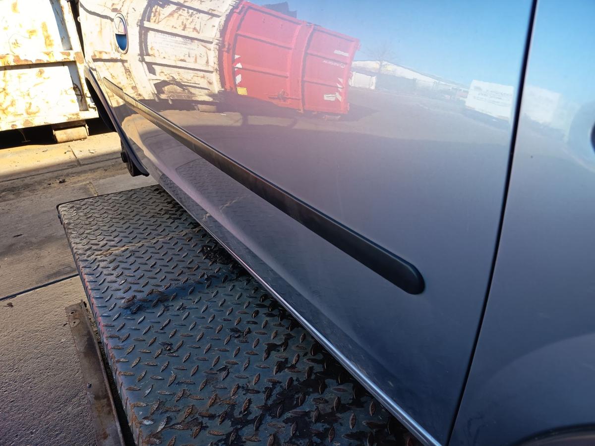 Opel Corsa C original T&uuml;r rechts Beifahrer 3t&uuml;rer Z163 Lichtsilber Bj 2004