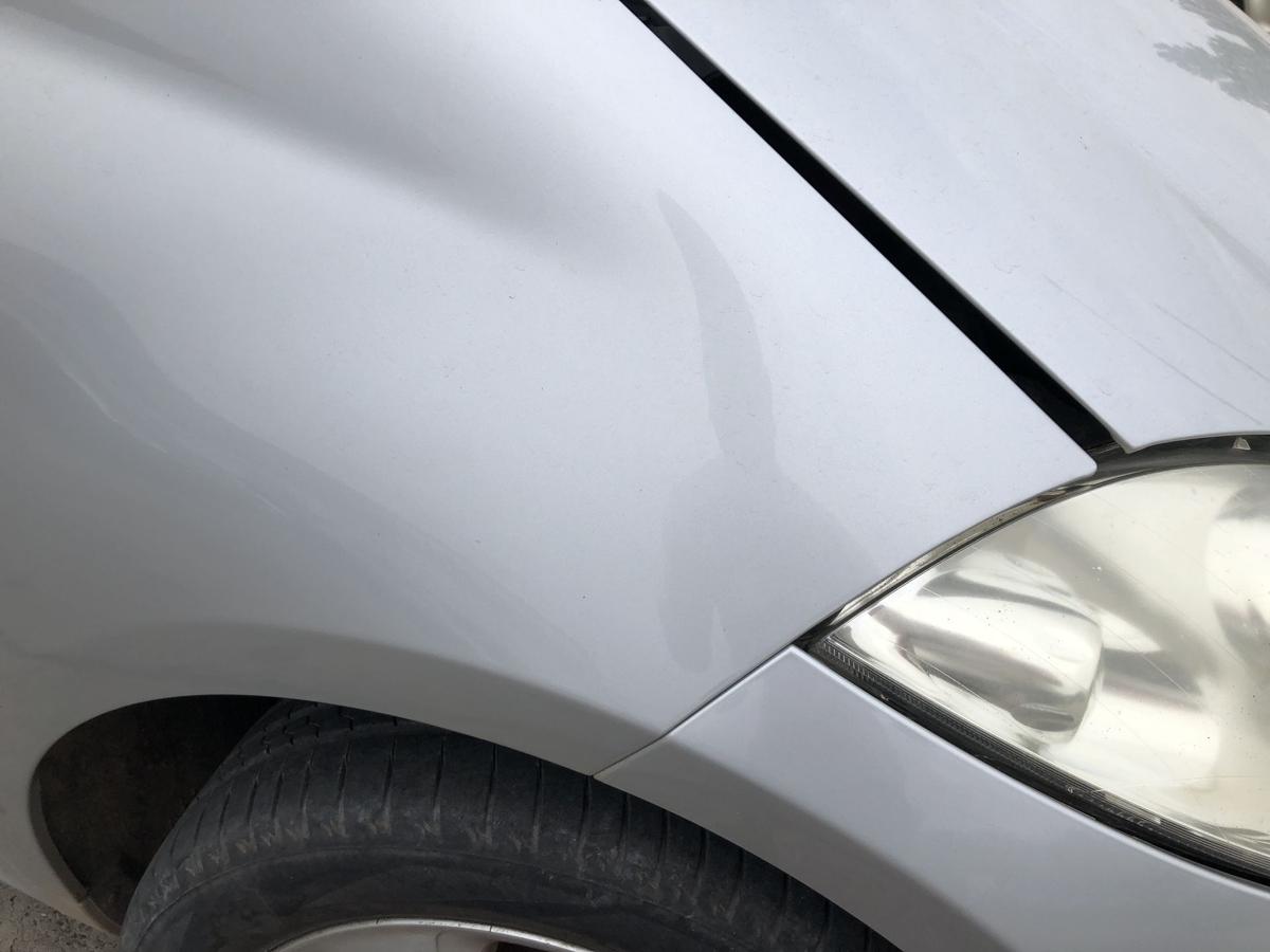 Mercedes A-Klasse W169 Kotfl&uuml;gel vorn rechts Beifahrer Seitenwand 761 silber